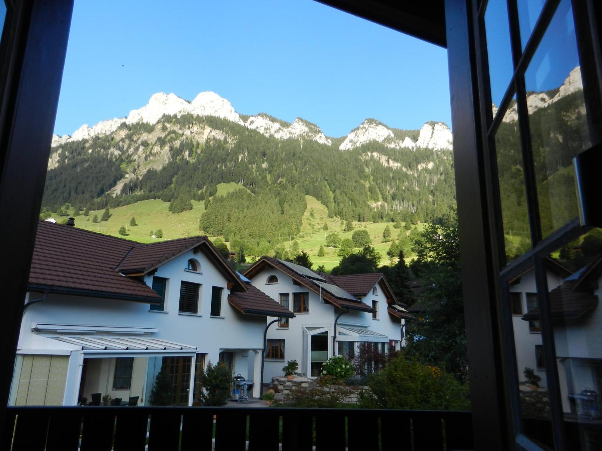 Apartmenthaus Kreuzbuche Fluehli Luaran gambar